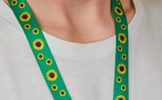 stories/sunflower-lanyard.jpg
